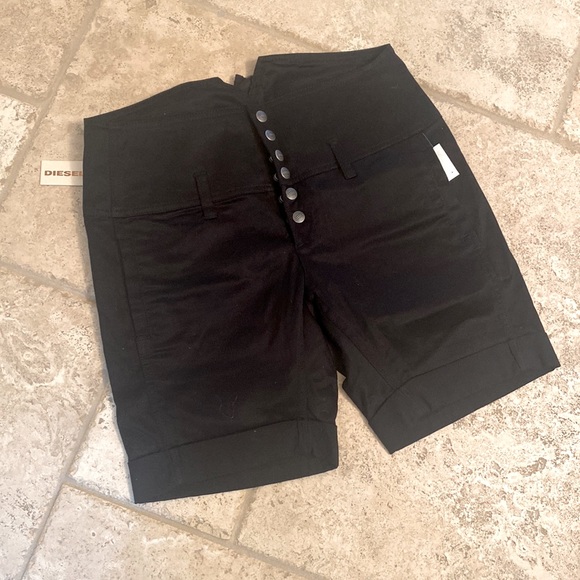 Diesel front buttoned shorts with buckle detail in the back. - Picture 1 of 8